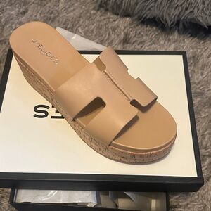 J/SLIDES Beige Platform Sandals- Queenie